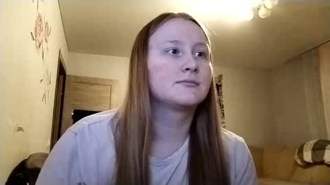 Snapshot of anika_lipps chatting on 05/21/26, 10:39 Anika online show from 05/21/26, 10:39