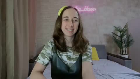 Snapshot of anikabloom chatting on 01/31/25, 11:24 anikabloom online show from 01/31/25, 11:24