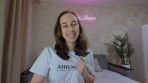 Snapshot of anikabloom chatting on 02/02/25, 10:06 anikabloom online show from 02/02/25, 10:06