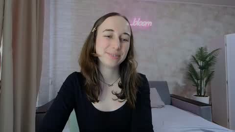 Snapshot of anikabloom chatting on 02/06/25, 08:39 anikabloom online show from 02/06/25, 08:39