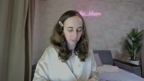 Snapshot of anikabloom chatting on 02/10/25, 03:35 anikabloom online show from 02/10/25, 03:35