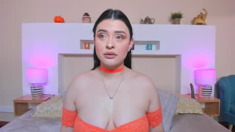 Snapshot of anikaromanof chatting on 12/14/25, 02:55 Anika Romano online show from 12/14/25, 02:55