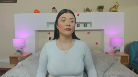 Anika Romano online show from 04/15/26, 11:28