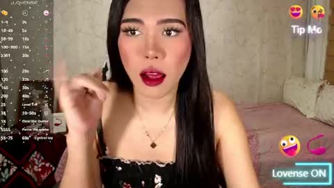 Snapshot of anikkafox chatting on 11/13/25, 02:49 Nikka online show from 11/13/25, 02:49