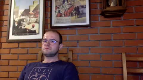 Snapshot of animal_michael chatting on 01/25/25, 05:19 animal_michael online show from 01/25/25, 05:19