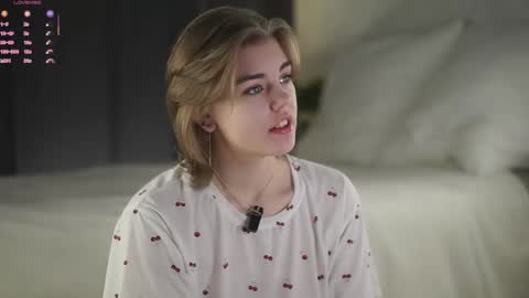 AnishaVivo online show from 12/18/25, 01:06