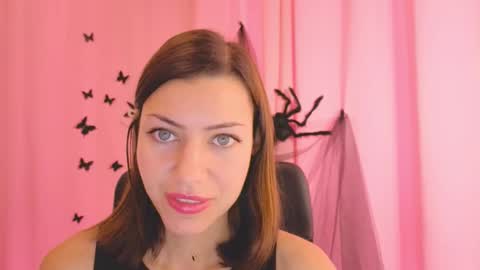 Anni online show from 11/05/25, 06:35