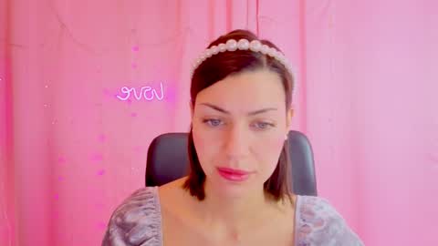 Anni online show from 02/04/26, 06:19