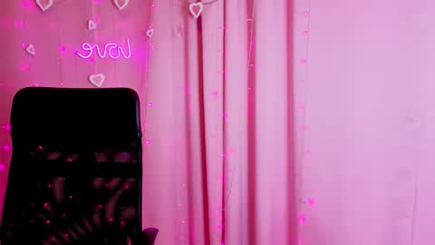 Anni online show from 02/24/26, 04:16