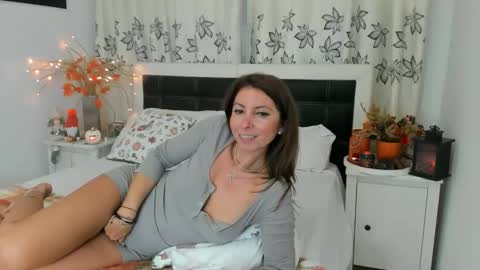 Anisia online show from 10/07/25, 01:41