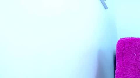 Snapshot of anisston_boods1 chatting on 12/18/24, 06:43 ana independent model online show from 12/18/24, 06:43