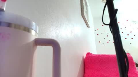 Snapshot of anisston_boods1 chatting on 10/05/25, 06:34 ana independent model online show from 10/05/25, 06:34