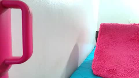 Snapshot of anisston_boods1 chatting on 12/21/25, 10:44 ana independent model online show from 12/21/25, 10:44