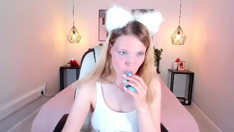 Snapshot of anita_marcelle chatting on 07/15/26, 08:30 Anita online show from 07/15/26, 08:30