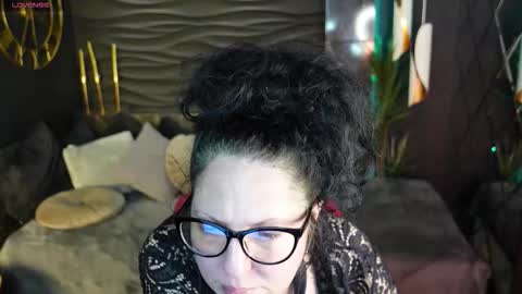 Anita online show from 11/09/25, 09:13