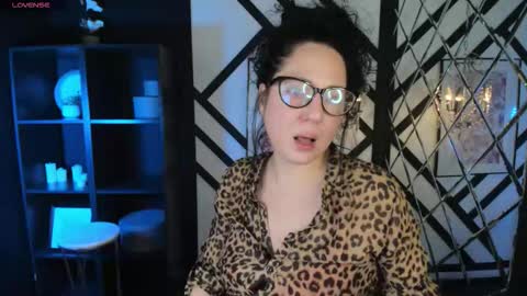 Anita online show from 11/22/25, 09:14