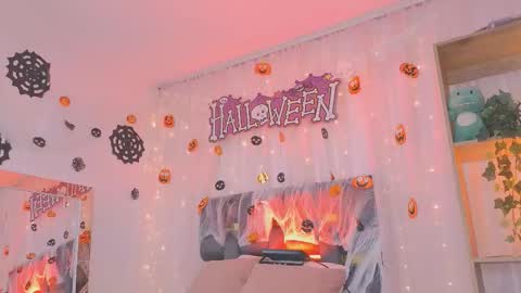 anitaglow online show from 10/31/25, 05:03