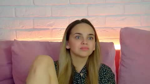 AnitaVenture online show from 09/25/25, 04:32