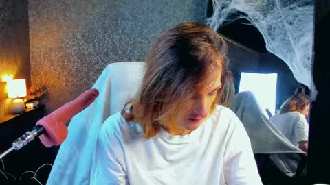 Angel online show from 05/16/26, 06:17