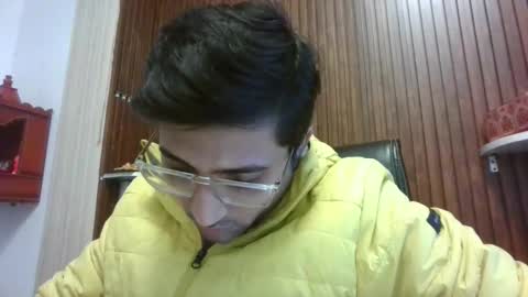 Slave looking for Mistress online show from 01/10/26, 10:39