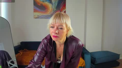 Snapshot of ann_annise chatting on 05/27/26, 01:57 ann_annise online show from 05/27/26, 01:57