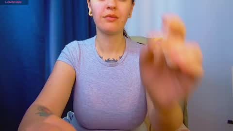 Snapshot of ann_mikele chatting on 05/27/26, 12:02 Ann online show from 05/27/26, 12:02