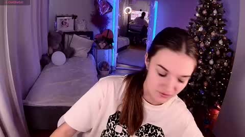 ann_woood online show from 02/28/26, 08:26