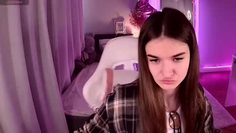 ann_woood online show from 03/04/26, 07:25