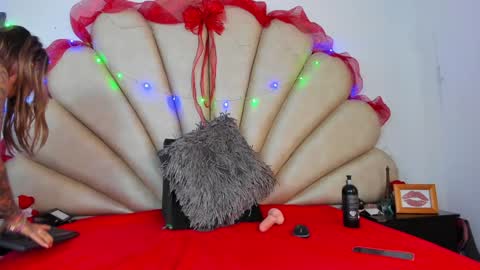 Snapshot of anna__spencer chatting on 01/04/25, 03:07 Anna online show from 01/04/25, 03:07