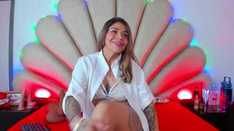 Snapshot of anna__spencer chatting on 01/23/25, 12:09 Anna online show from 01/23/25, 12:09