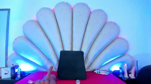 Snapshot of anna__spencer chatting on 01/26/25, 12:33 Anna online show from 01/26/25, 12:33