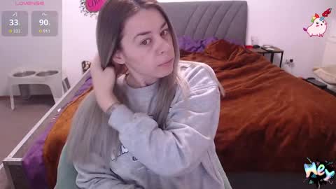 Snapshot of anna_ana chatting on 04/12/26, 09:36 Anadirectgirl online show from 04/12/26, 09:36