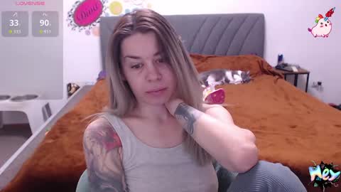 Snapshot of anna_ana chatting on 04/18/26, 07:56 Anadirectgirl online show from 04/18/26, 07:56