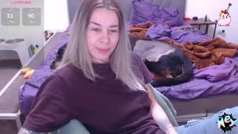 Snapshot of anna_ana chatting on 04/25/26, 06:27 Anadirectgirl online show from 04/25/26, 06:27