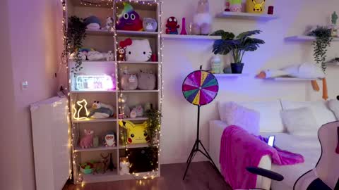 Anna online show from 05/18/26, 04:07