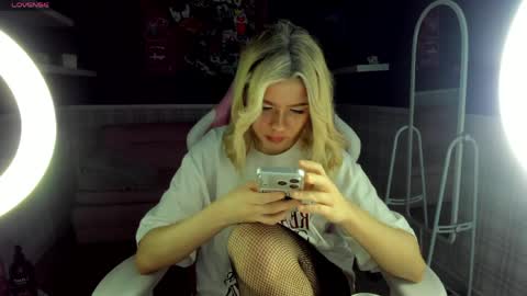 Anna online show from 04/02/26, 01:14