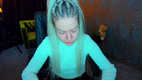 anna_snow9 online show from 04/24/26, 05:21