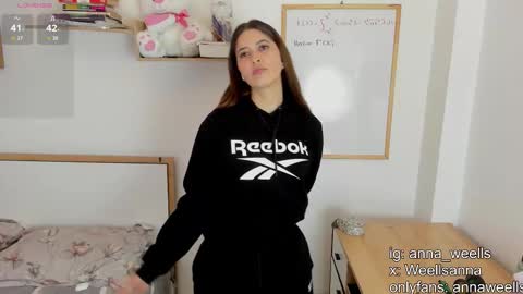  Anna Weells  online show from 02/14/26, 08:49