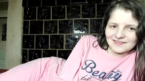 Snapshot of annaahcharm chatting on 12/16/24, 07:00 annaahcharm online show from 12/16/24, 07:00