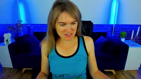 Snapshot of annabel_xxx chatting on 09/13/25, 05:40 Annabel online show from 09/13/25, 05:40