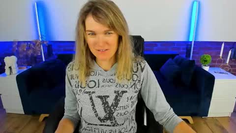 Snapshot of annabel_xxx chatting on 09/20/25, 05:52 Annabel online show from 09/20/25, 05:52