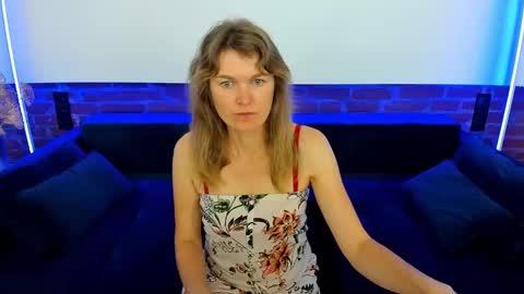 Snapshot of annabel_xxx chatting on 10/05/25, 05:50 Annabel online show from 10/05/25, 05:50