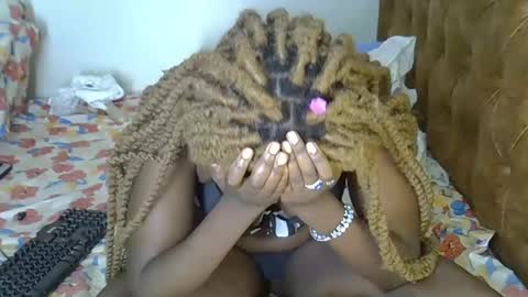 Snapshot of annabellapretty chatting on 02/19/25, 05:05 annabellapretty online show from 02/19/25, 05:05