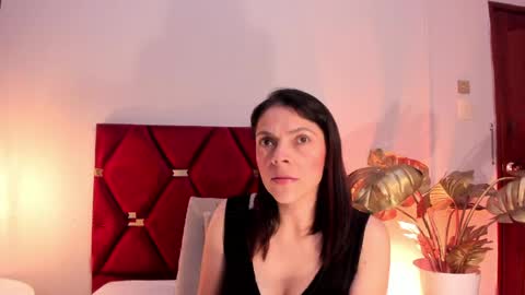 AnnaBrooks online show from 06/06/26, 12:27