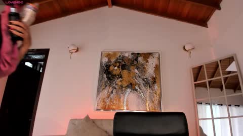 Anna Brooks  online show from 11/22/25, 07:46