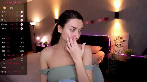 Anna online show from 09/11/25, 02:22