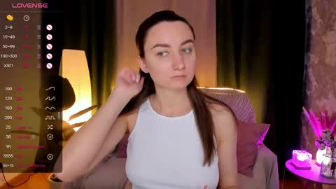 Anna online show from 10/08/25, 02:20