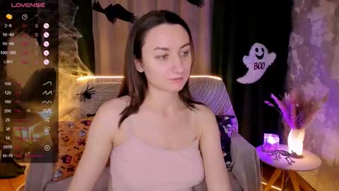 Anna online show from 10/21/25, 02:23