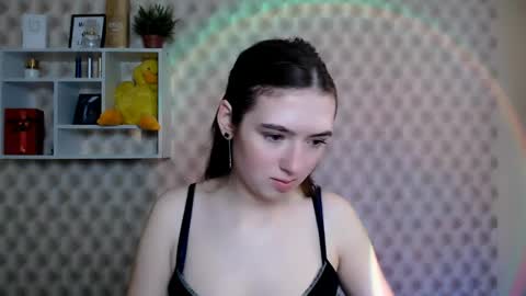 Snapshot of annadax chatting on 05/18/26, 09:48 Anna online show from 05/18/26, 09:48