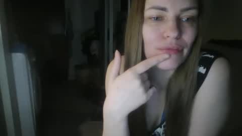 annadiamond1 online show from 05/10/26, 08:47